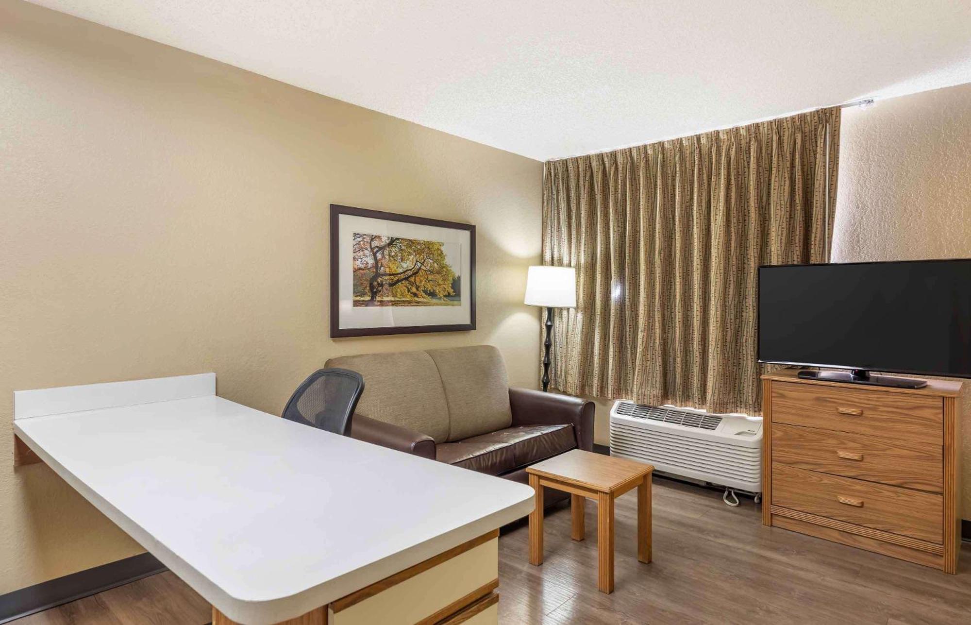 Extended Stay America Select Suites - Orlando - Lake Mary - 1040 Greenwood Blvd Eksteriør bilde